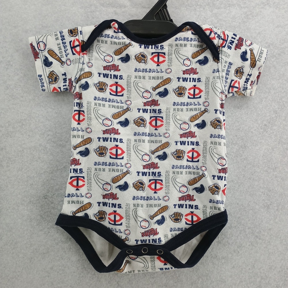 Minnesota Twins MLB Infant Bodysuit 6-9 Months Baseball All Over Print White